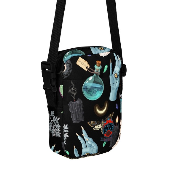 Big City Goth chic cross body bag - Picture 3 of 15